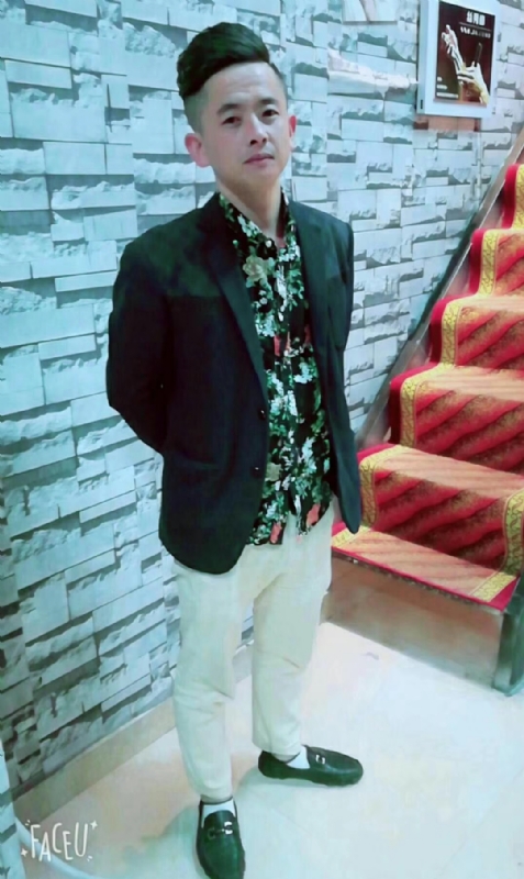 男人三十而立的第一张照片--承德相亲服务中心