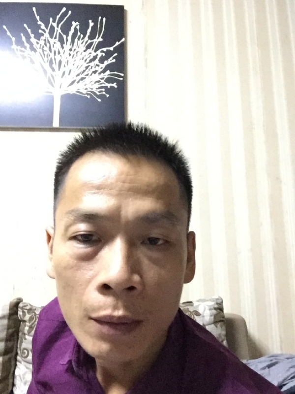 alongzhe的第一张照片--承德相亲服务中心