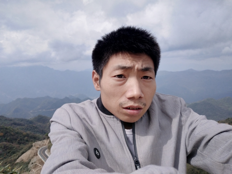 向后半生奋斗的第一张照片--承德相亲服务中心