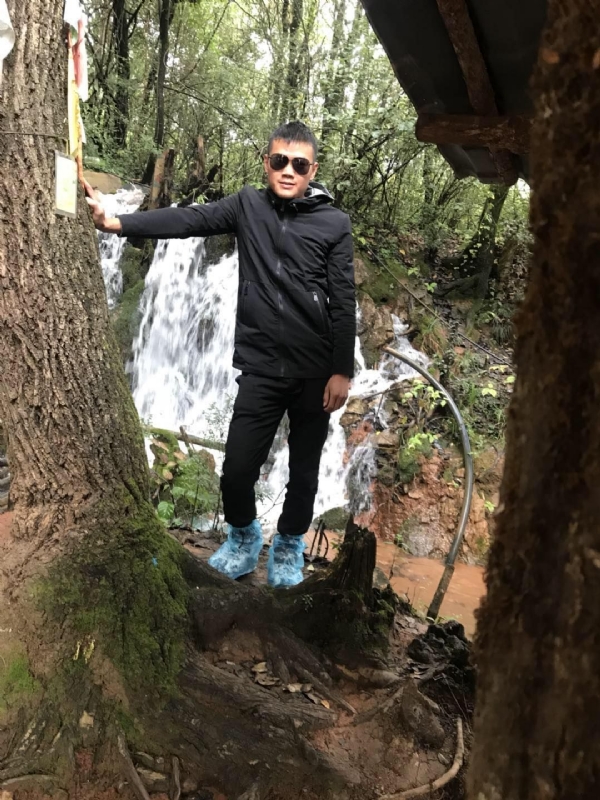 譕訫的第一张照片--承德相亲服务中心