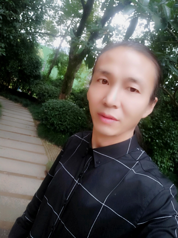 北方的狼的第一张照片--承德相亲服务中心