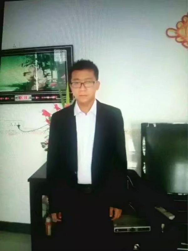 依然疼痛的第一张照片--承德相亲服务中心
