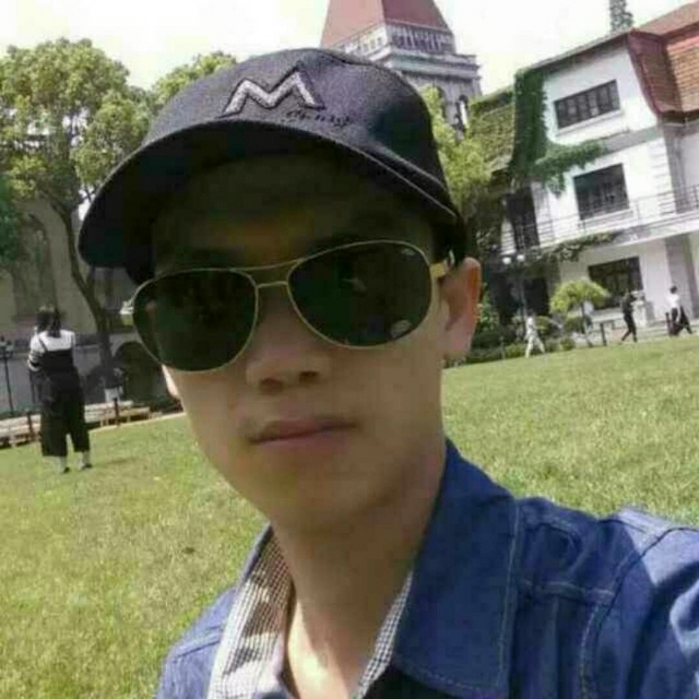 龙小华的第一张照片--承德相亲服务中心