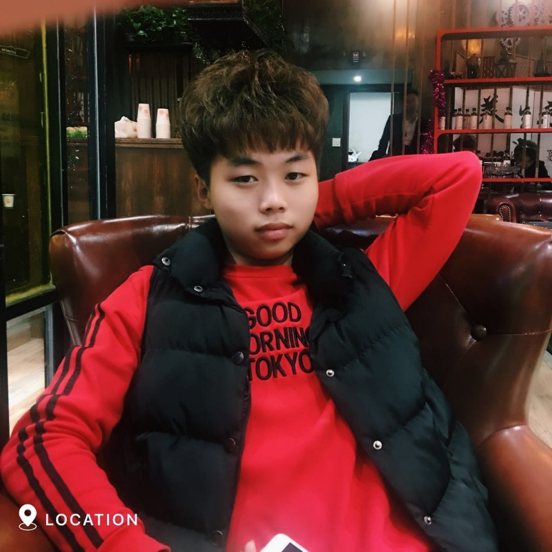 阳光男孩的第一张照片--承德相亲服务中心
