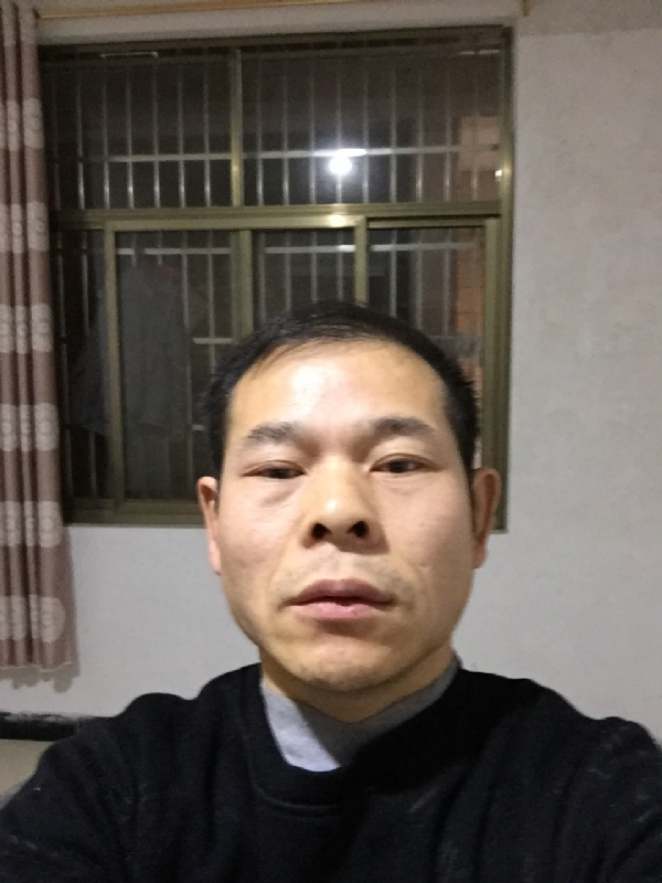 徐徐清风的第一张照片--承德相亲服务中心