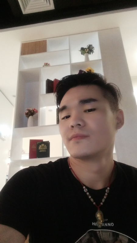 涵博随缘的第一张照片--承德相亲服务中心