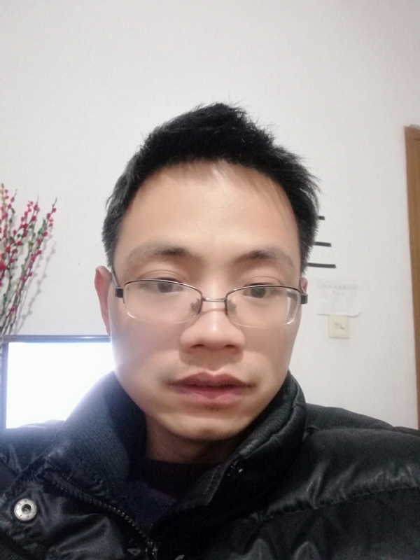 明月天涯的第一张照片--承德相亲服务中心