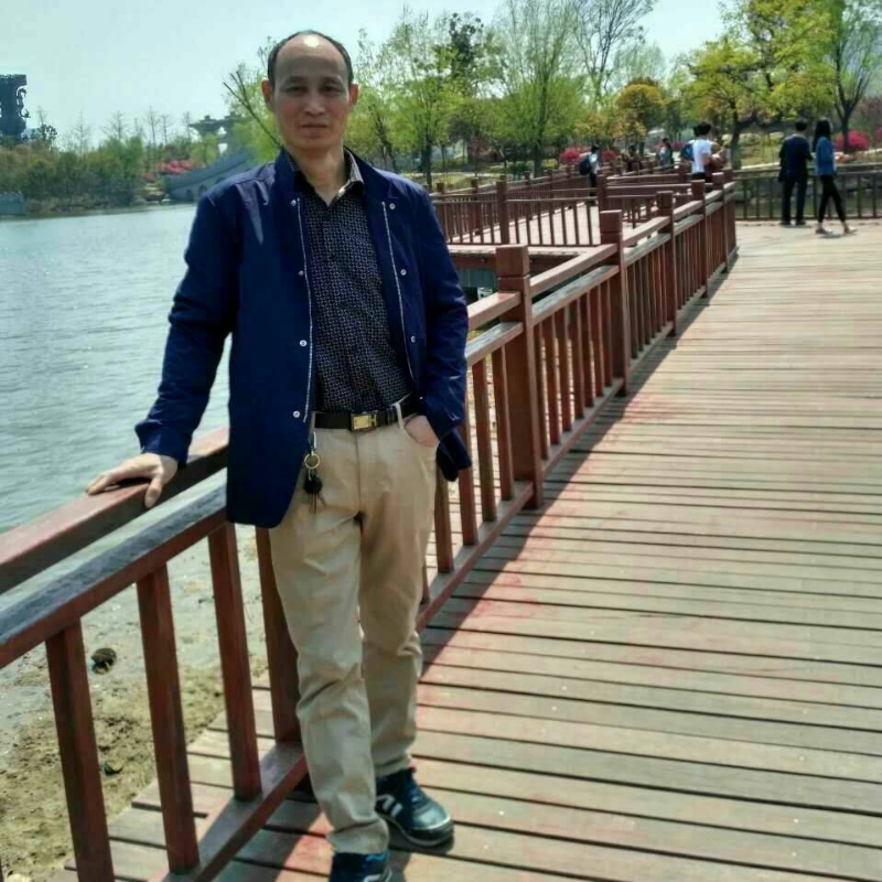 大随帅哥的第一张照片--承德相亲服务中心