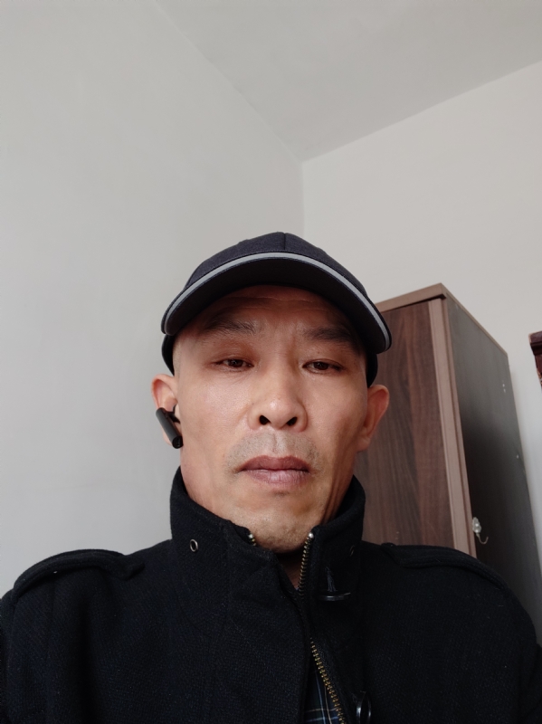 风飞天的第一张照片--承德相亲服务中心