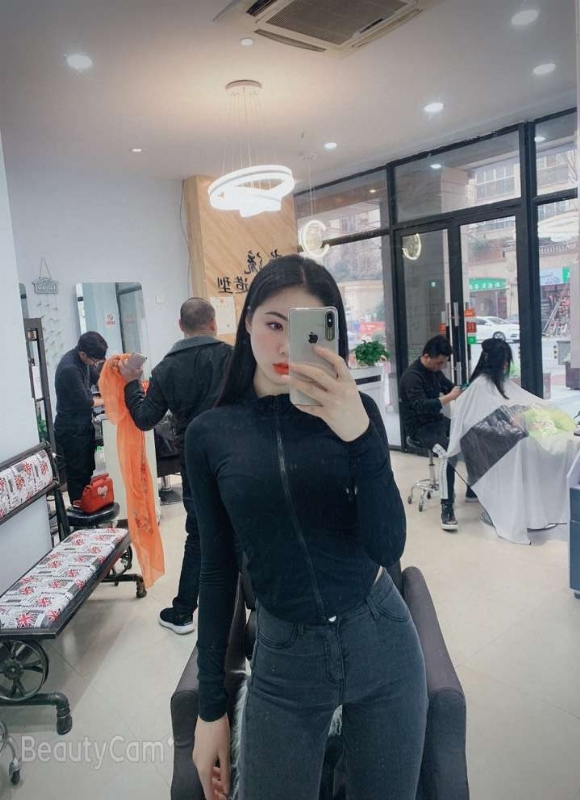 婷婷的第四张照片--承德相亲服务中心