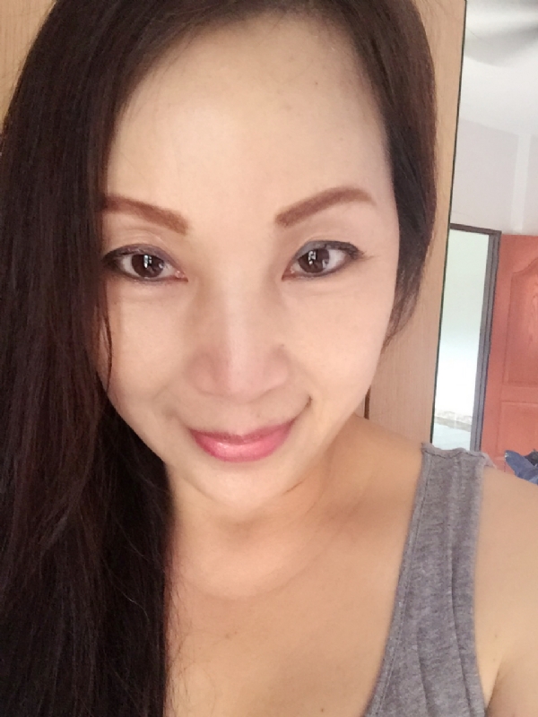 ying的第一张照片--承德相亲服务中心