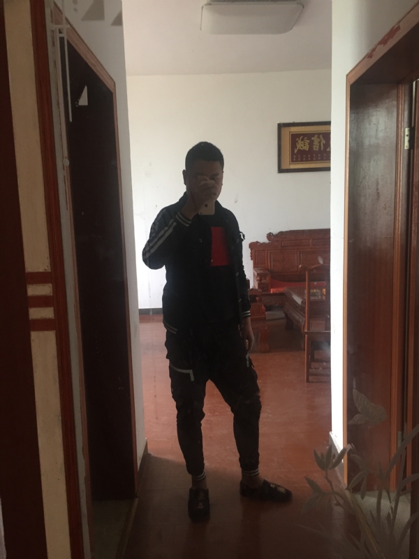 MC无所畏惧的第一张照片--承德相亲服务中心