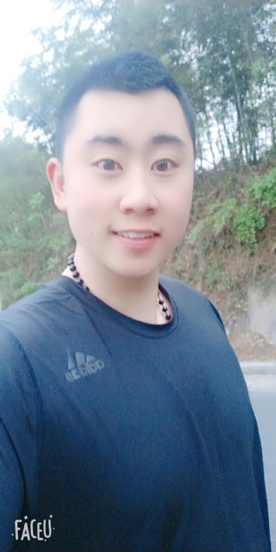 帅小伙的第一张照片--承德相亲服务中心