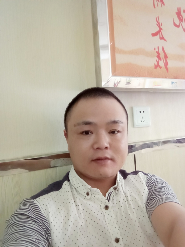 风云淡的第一张照片--承德相亲服务中心