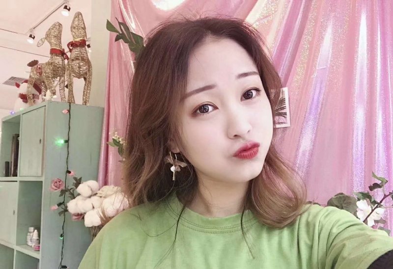 罗兰的第二张照片--承德相亲服务中心
