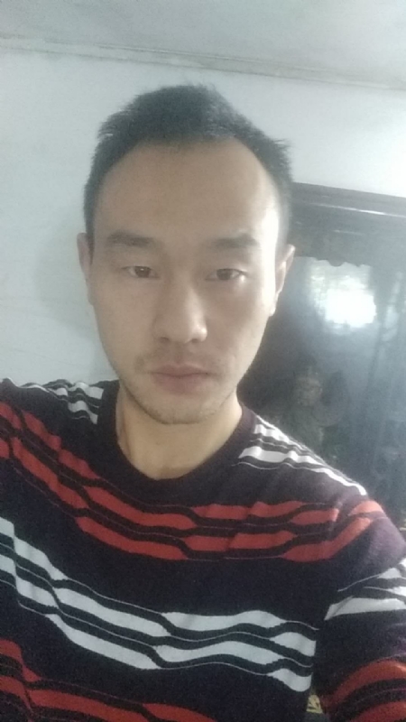 张浩浩的第一张照片--承德相亲服务中心