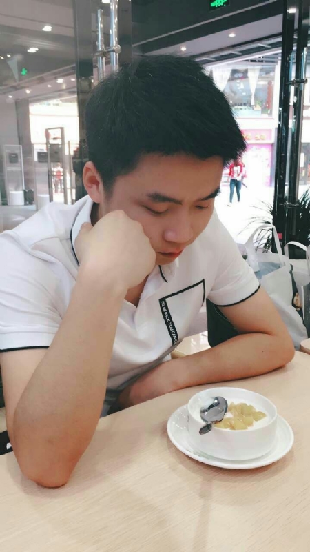 情绪的第一张照片--承德相亲服务中心