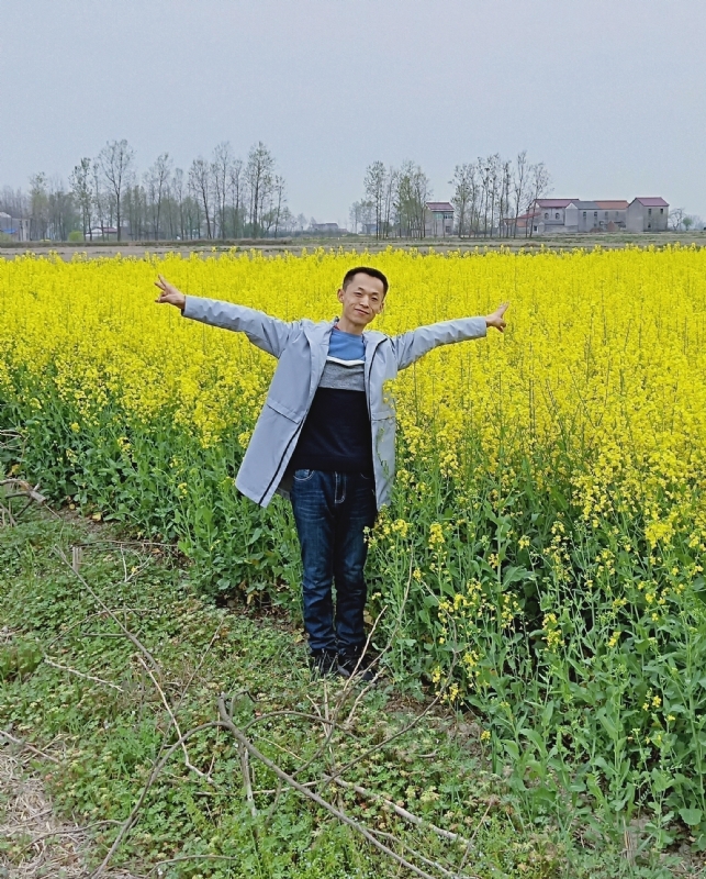 一个真诚的男士的第一张照片--承德相亲服务中心