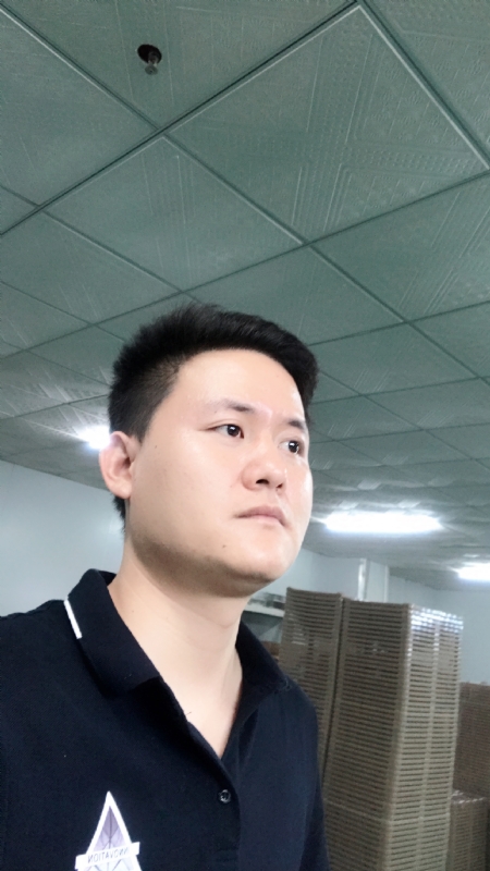 伟的第一张照片--承德相亲服务中心