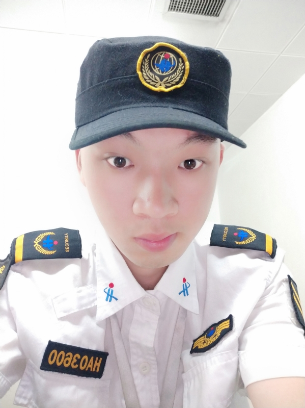 龙龙的第一张照片--承德相亲服务中心