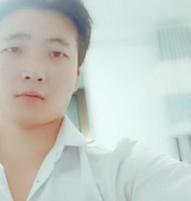华英雄的第一张照片--承德相亲服务中心