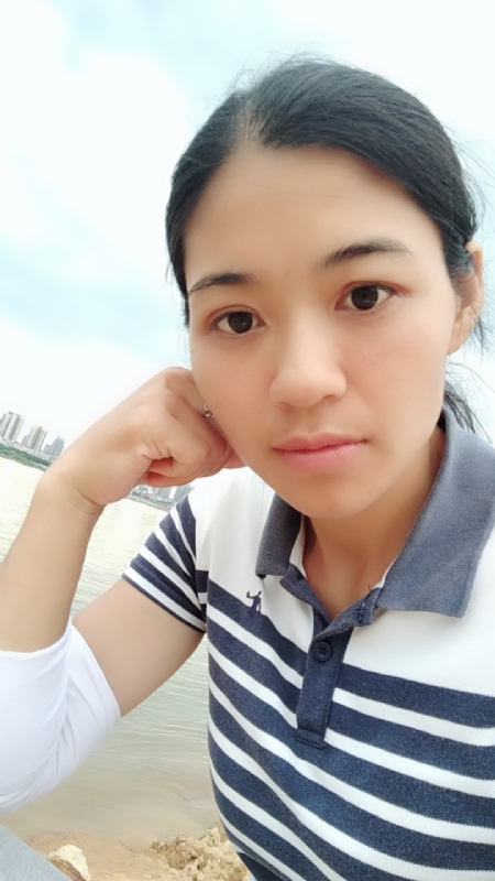 梅子的第一张照片--承德相亲服务中心