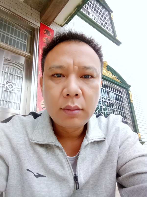 随缘的第一张照片--承德相亲服务中心