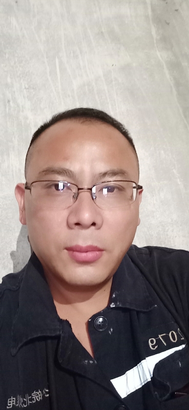知足常乐的第一张照片--承德相亲服务中心