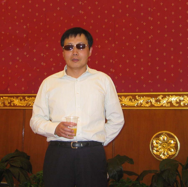 威胜的第二张照片--承德相亲服务中心