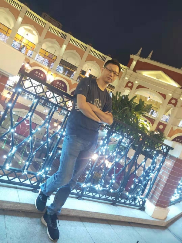 落单恋人的第一张照片--承德相亲服务中心