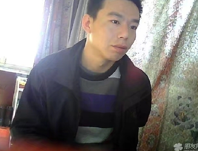 向钱奔跑的第一张照片--承德相亲服务中心