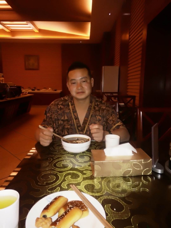 会飞的鱼的第一张照片--承德相亲服务中心
