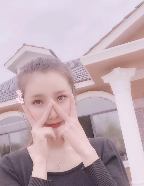 小媛的第一张照片--承德相亲服务中心