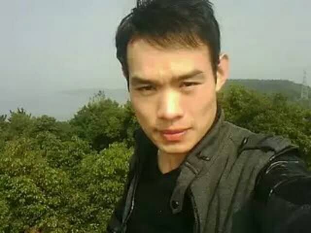 明镜的第一张照片--承德相亲服务中心