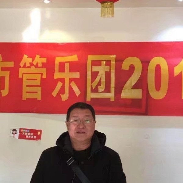大地神鹰的第一张照片--承德相亲服务中心