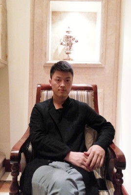 制片人杨亚林的第一张照片--承德相亲服务中心