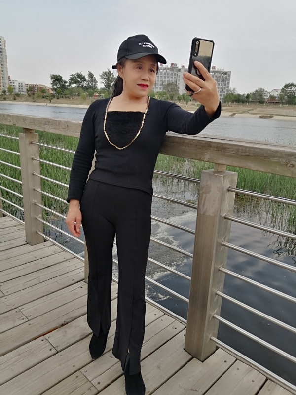 阳光你好的第四张照片--承德相亲服务中心