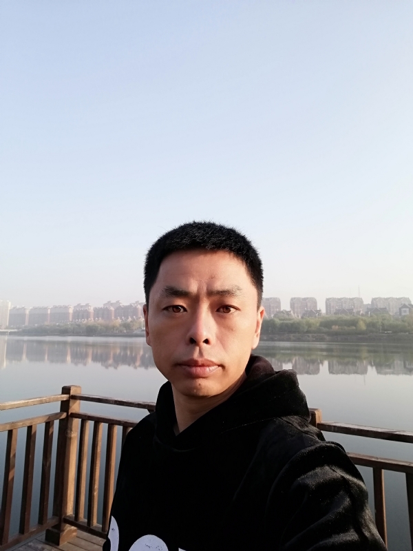 蓝颜的第一张照片--承德相亲服务中心