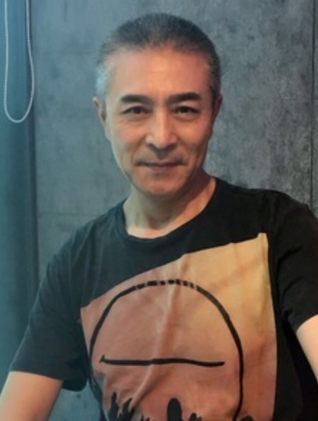 拥抱明天的第一张照片--承德相亲服务中心