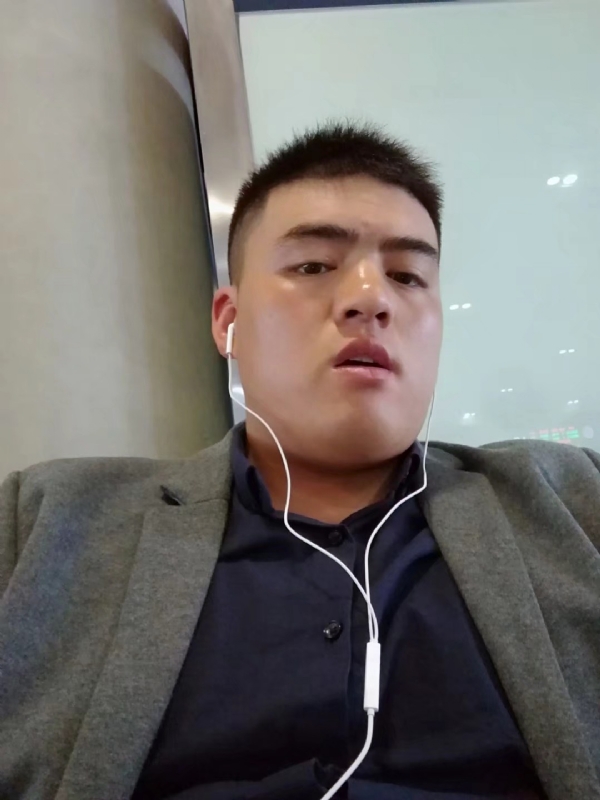 崩沙卡拉卡的第一张照片--承德相亲服务中心