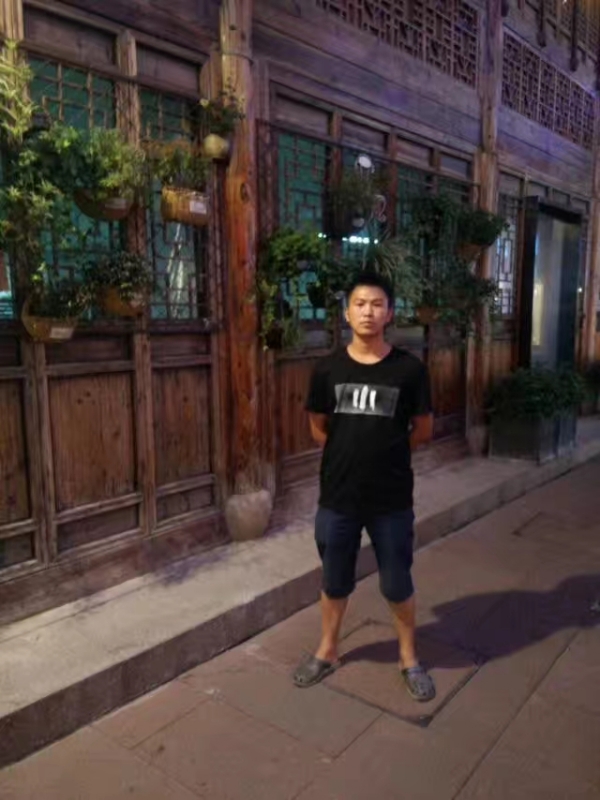 回忆的第一张照片--承德相亲服务中心