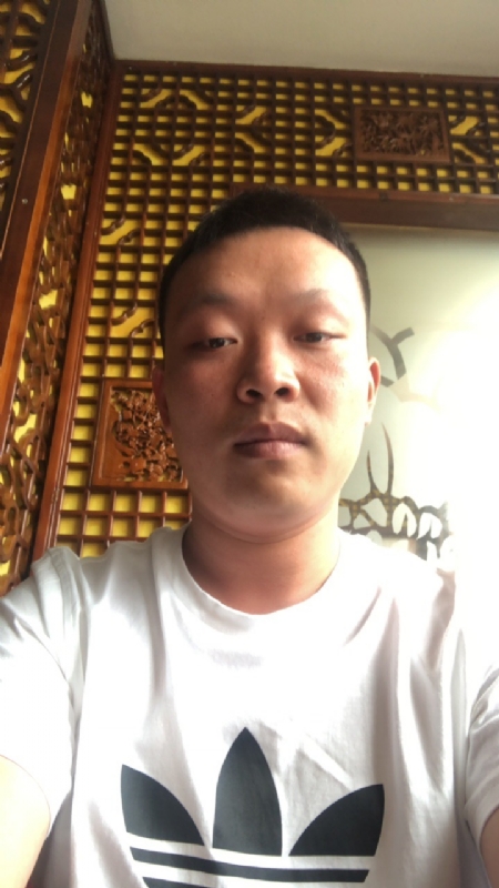 唐子龙的第一张照片--承德相亲服务中心