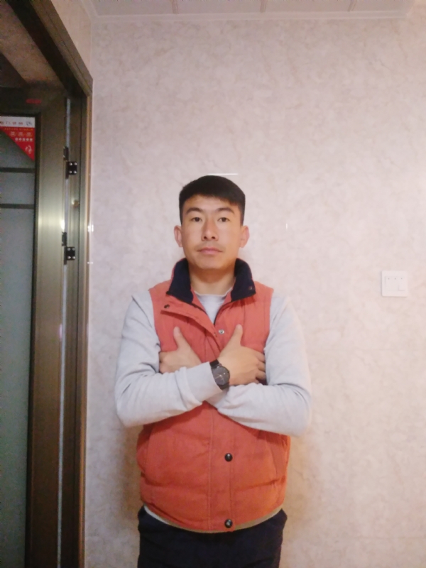 石林小伙的第一张照片--承德相亲服务中心