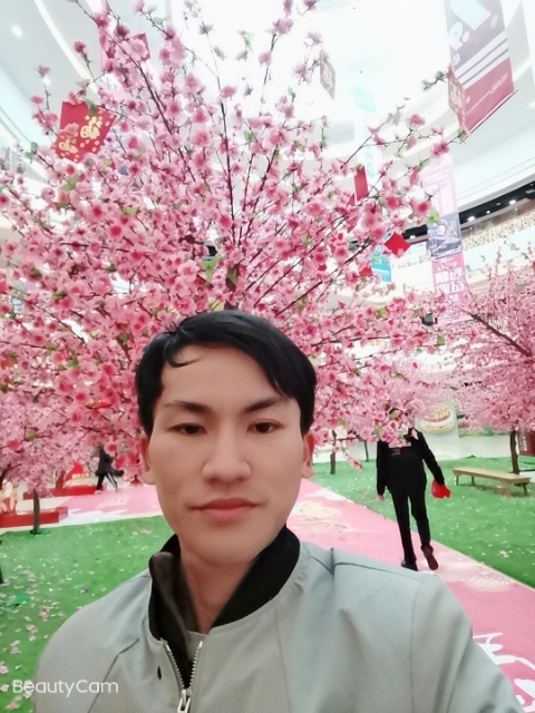 单身一人的第二张照片--承德相亲服务中心
