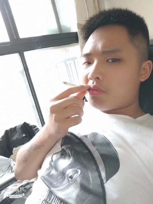 比比曾_的第二张照片--承德相亲服务中心