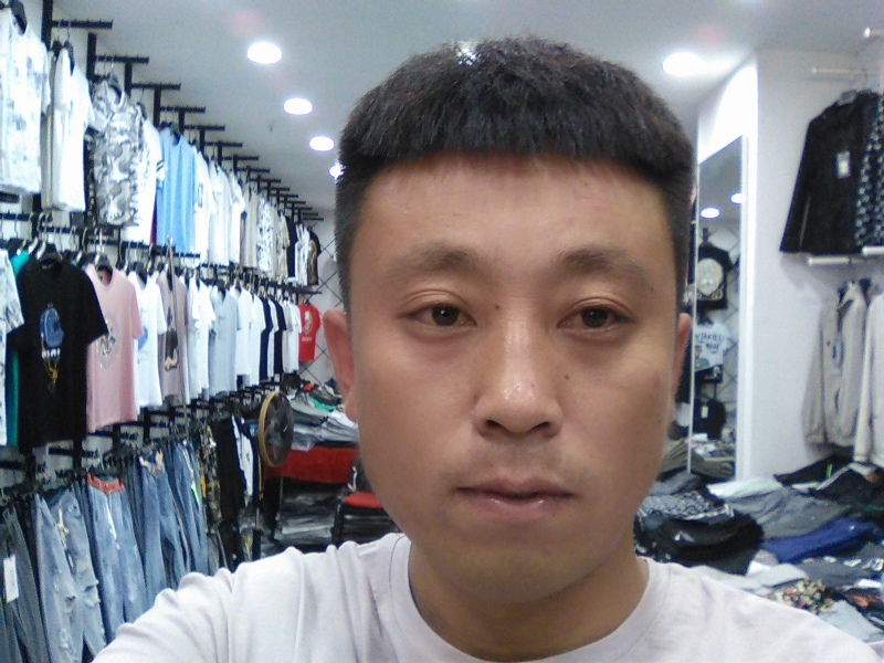 冰冷的心的第二张照片--承德相亲服务中心