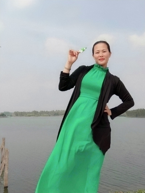 李梅的第二张照片--承德相亲服务中心
