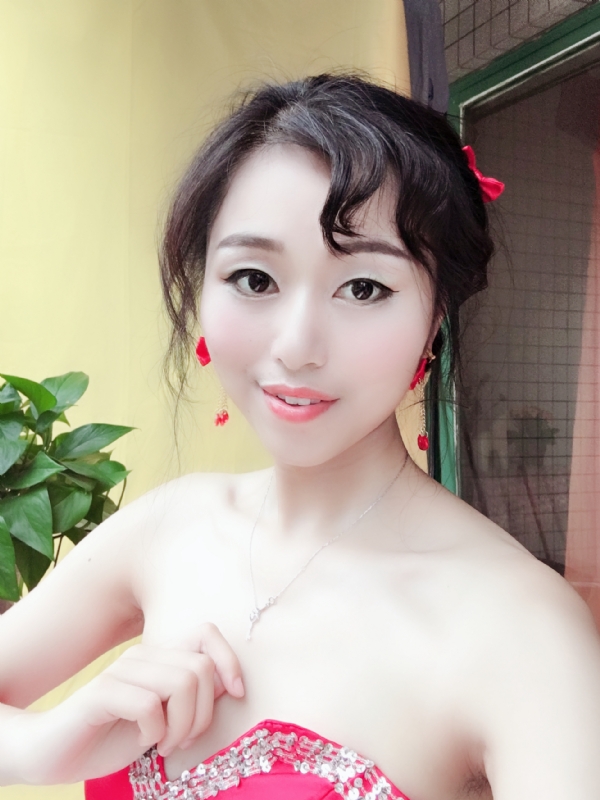 薇薇的第一张照片--承德相亲服务中心