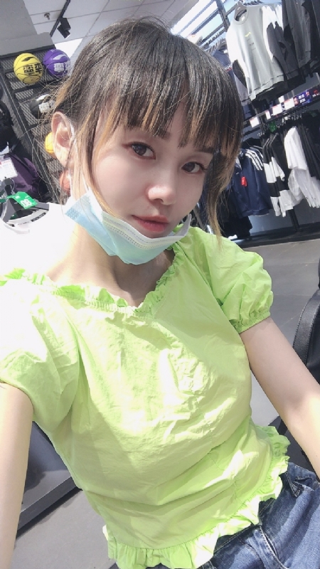 婀娜袅袅的第一张照片--承德相亲服务中心