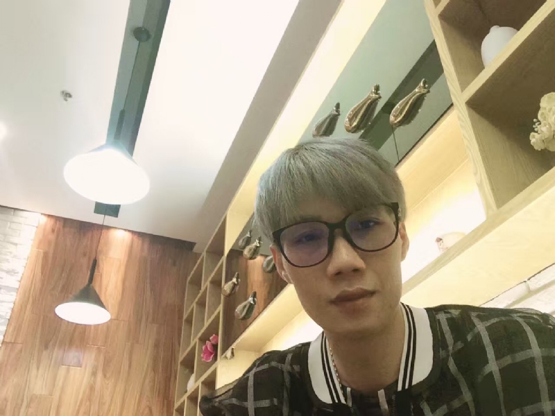黄峰的第一张照片--承德相亲服务中心